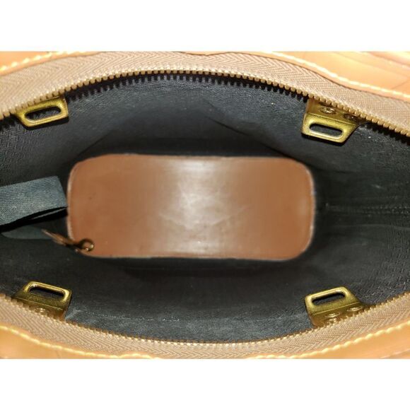 Dooney & Bourke Vintage, Leather, Bucket Purse - Excellent Condition! - Picture 7 of 12